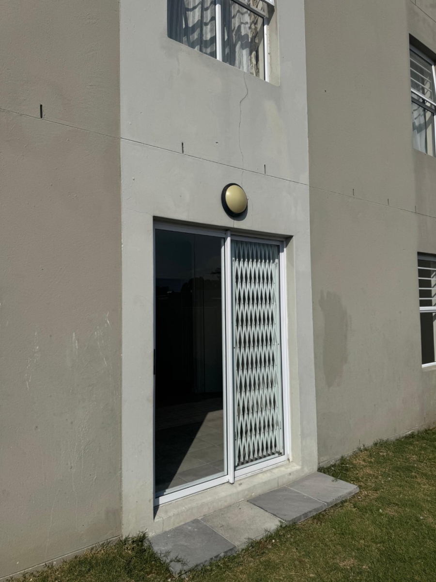 To Let 2 Bedroom Property for Rent in Heather Park Western Cape